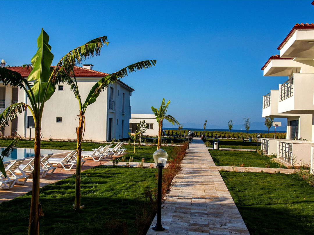 Oren Sahil Residence