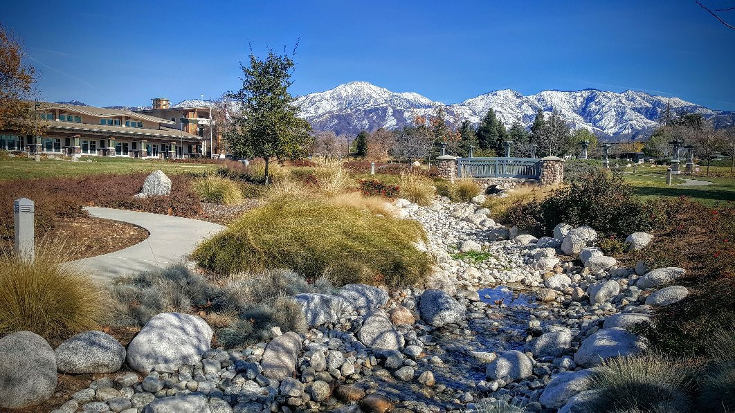 Yucaipa City Hall-Yucaipa必去景点