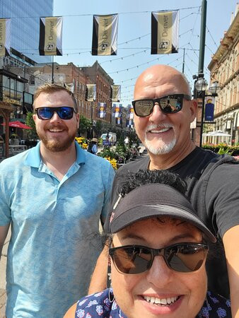 eTuk Ride-丹佛必去景点