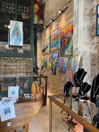 Main & Maxwell-Greenwood必去景点