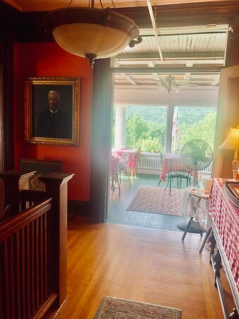 The Sheldon Mansion主图