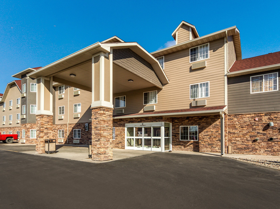 Red Roof Inn & Suites Omaha - Council Bluffs主图