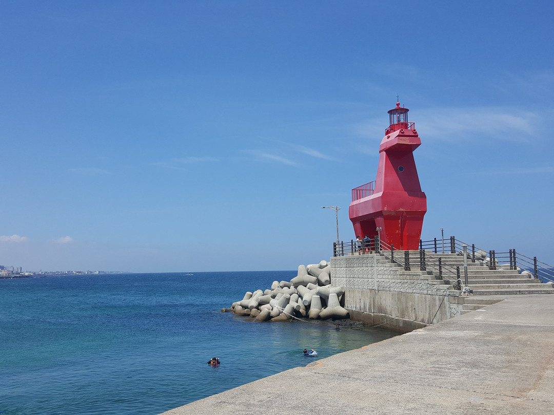 Iho Tewoo Beach