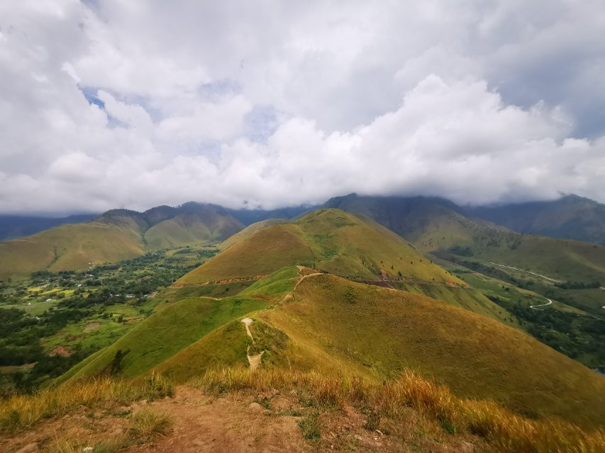 Holbung Hill景点图片