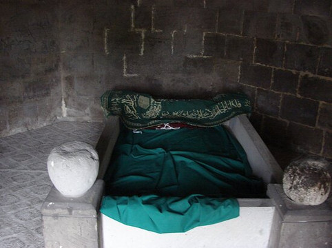 Sıddı Zeynep Türbesi-Battalgazi必去景点