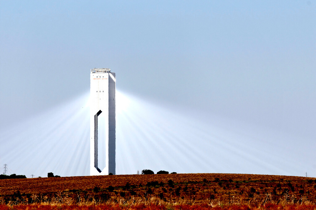 Solnova Solar Power Station景点图片