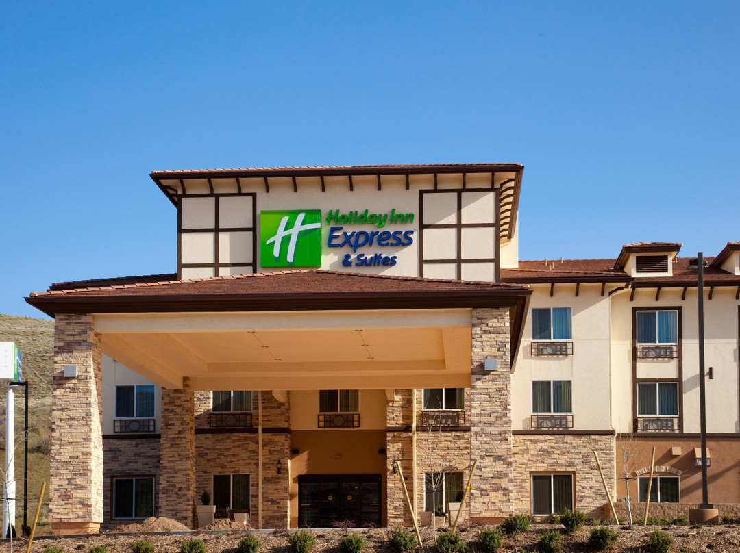Lebec酒店住宿-Holiday Inn Express & Suites Frazier Park By IHG