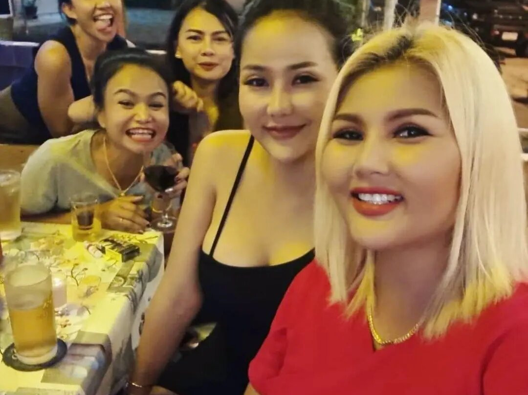 Sports Bar Nongbualamphu景点图片