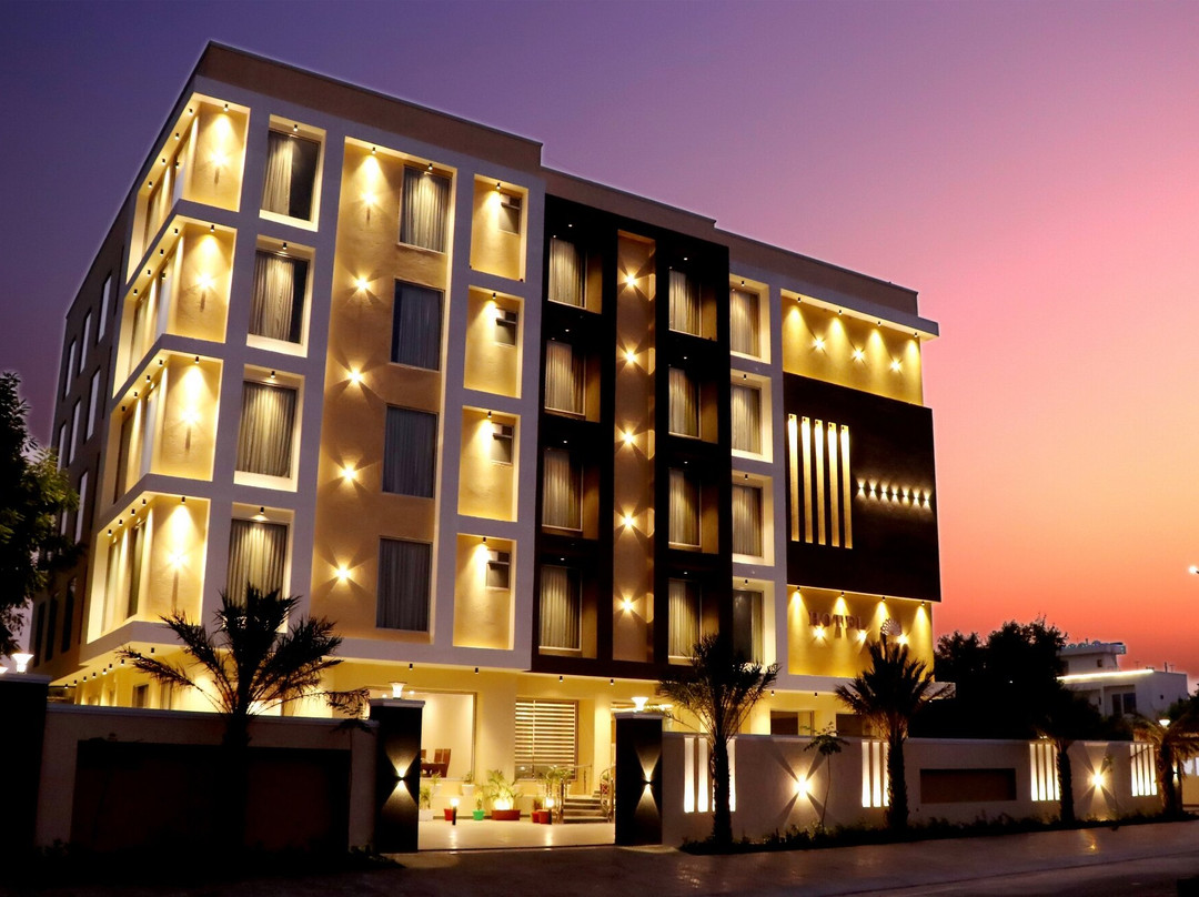 Karolan Ka Barh酒店住宿-Hotel Aarna