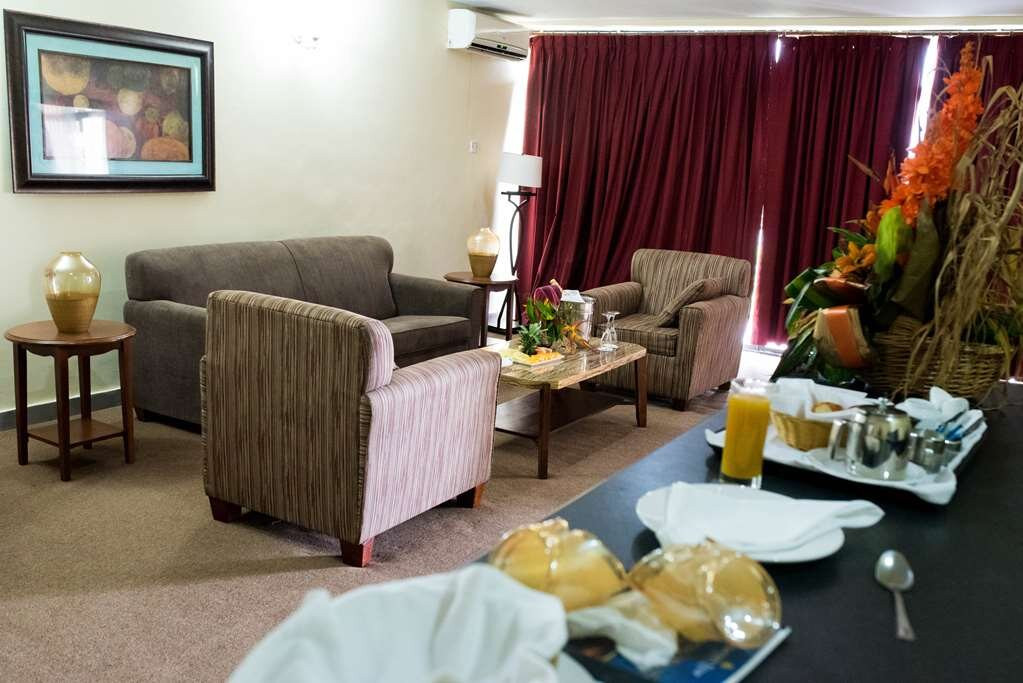 Golden Tulip Essential Freetown Hotel主图