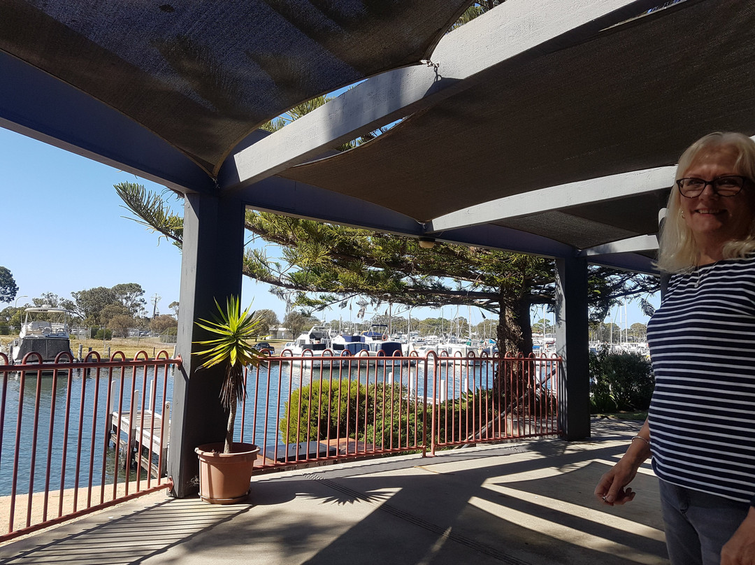 Mariners Cove Motel & Apartments主图