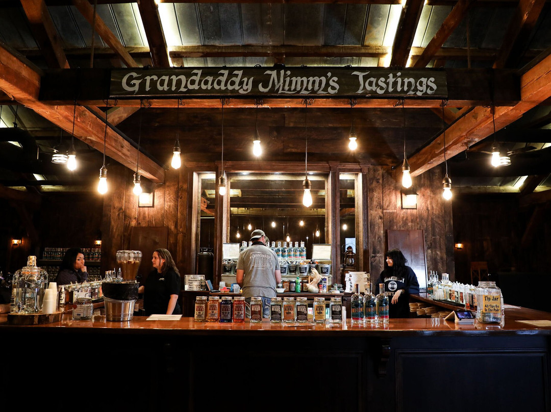 Grandaddy's Mimm's Distilling Co-Blairsville必去景点