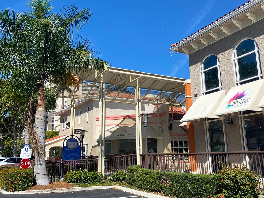 威尼斯湾村落-那不勒斯必去景点