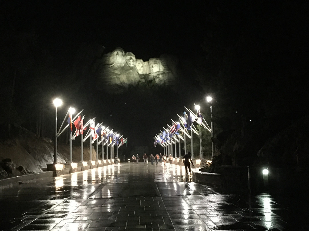 Avenue Of Flags-基斯通必去景点