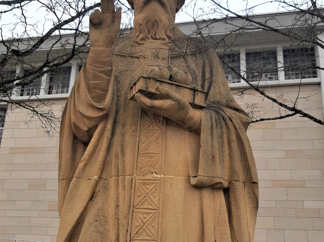 Statue de Saint Nicolas-Yutz必去景点
