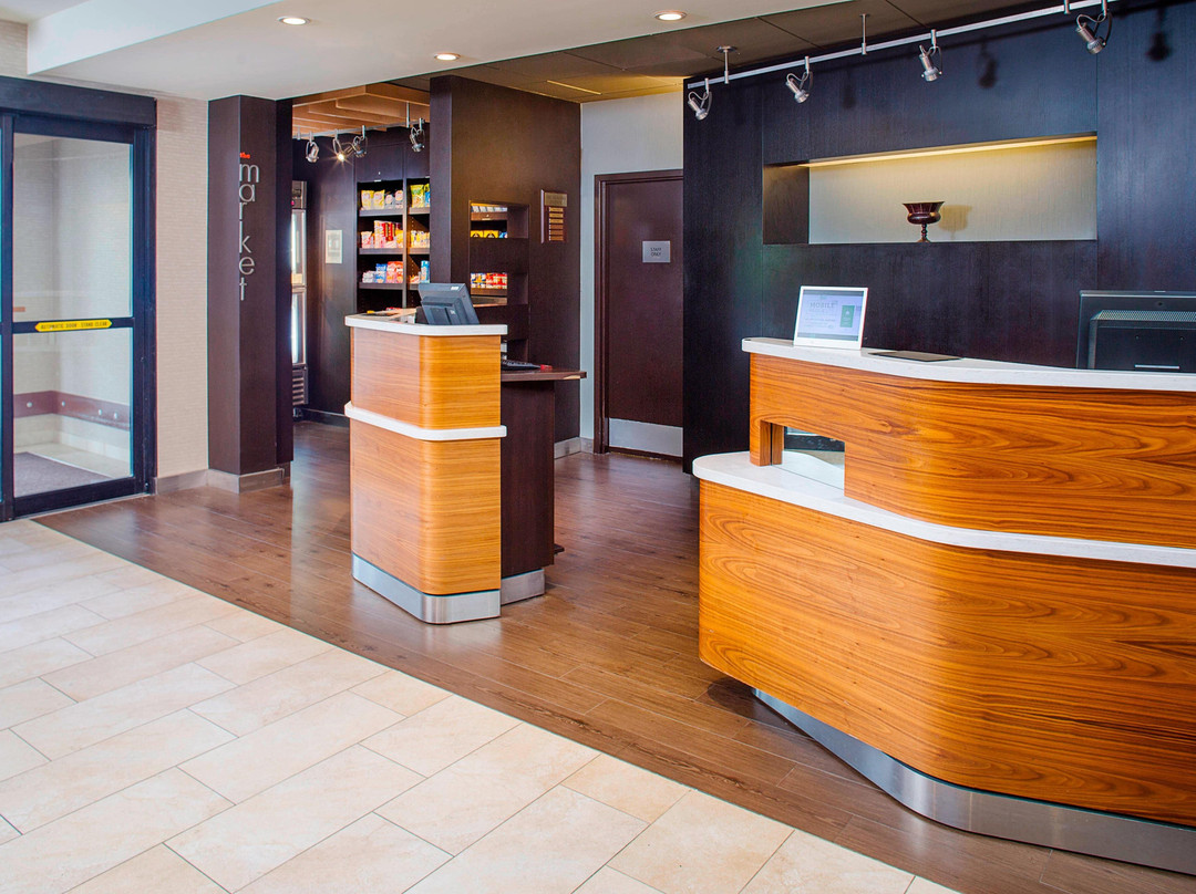 Courtyard by Marriott Richmond Airport主图