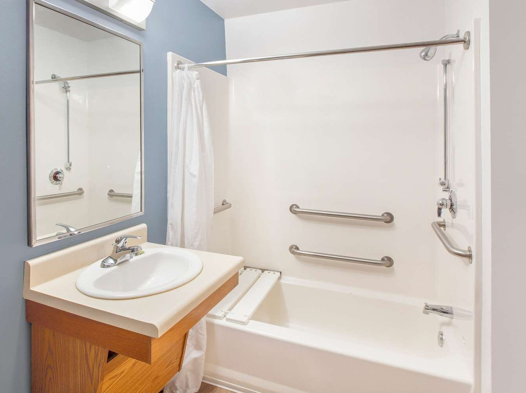 Select Suites Fayetteville - I-49主图