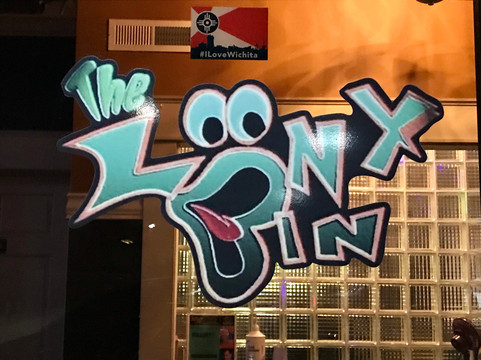 The Loony Bin Comedy Club-威奇托必去景点