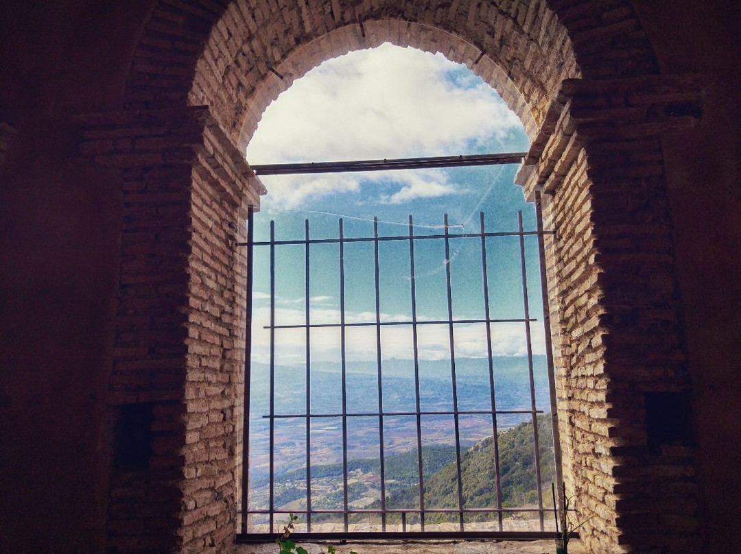 Santuario di Santa Maria delle Armi-Cerchiara di Calabria必去景点