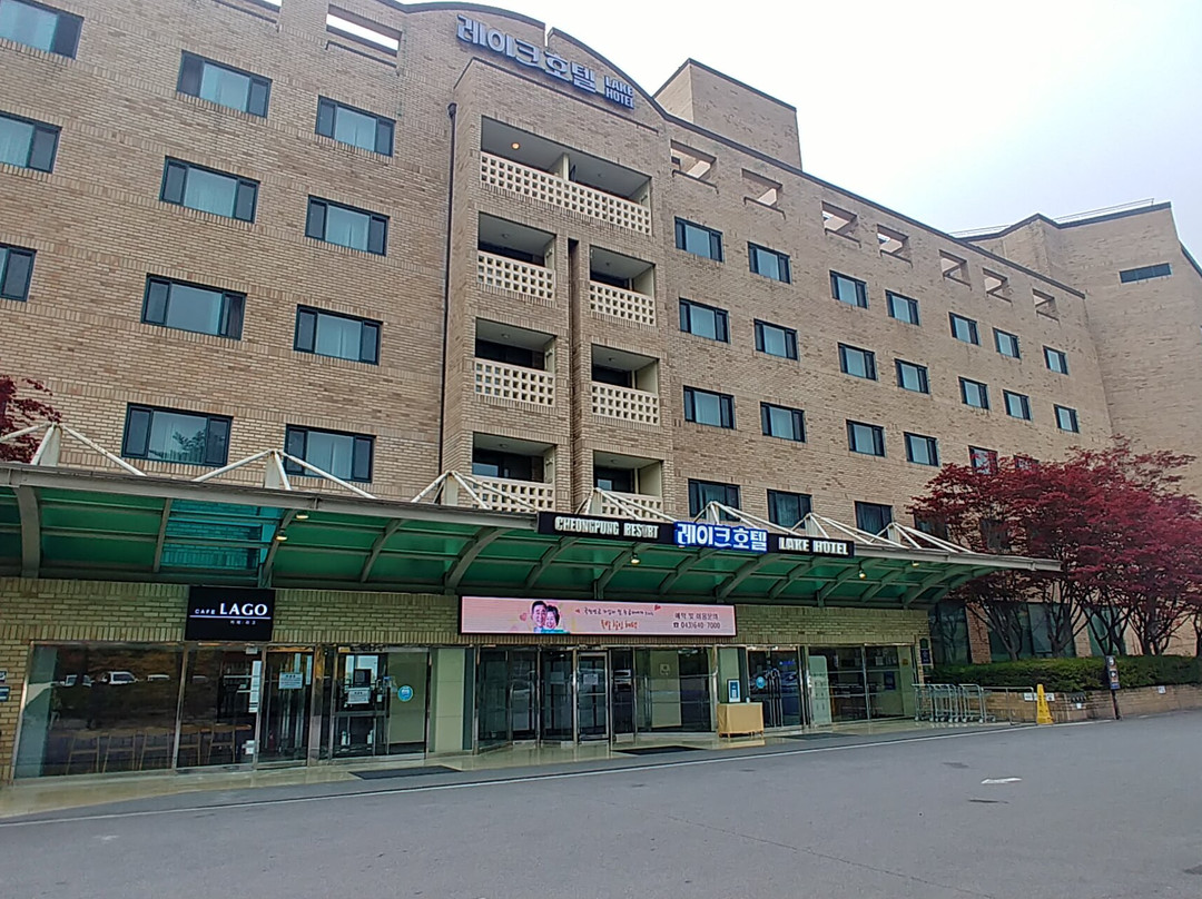 本昵客雅Premier清风湖酒店主图