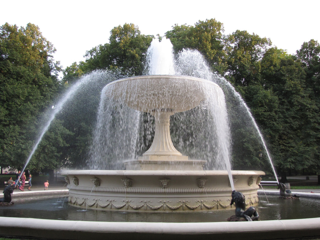 Marconi Fountain景点图片
