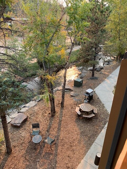 Silver Moon Inn主图