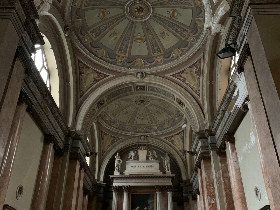Basilica di Santo Stefano Maggiore景点图片