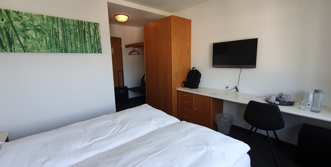 Hotel Oasis主图
