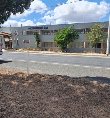 Capella Coach Inn主图