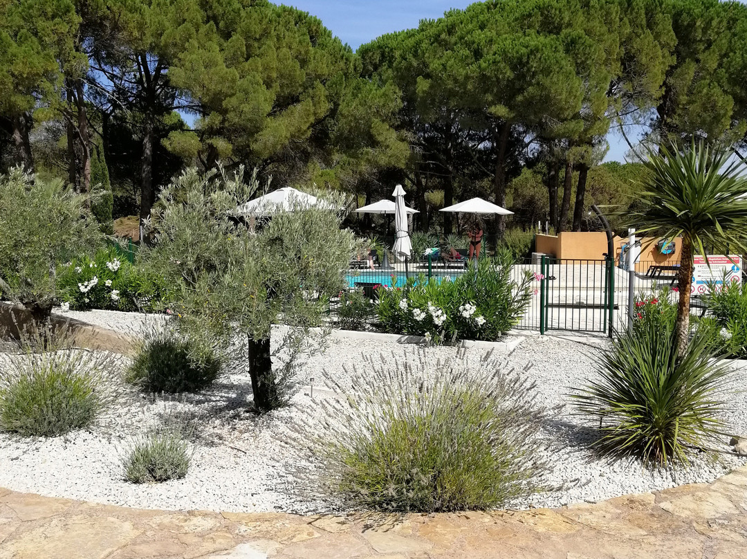 Auberge De Val Moureze主图