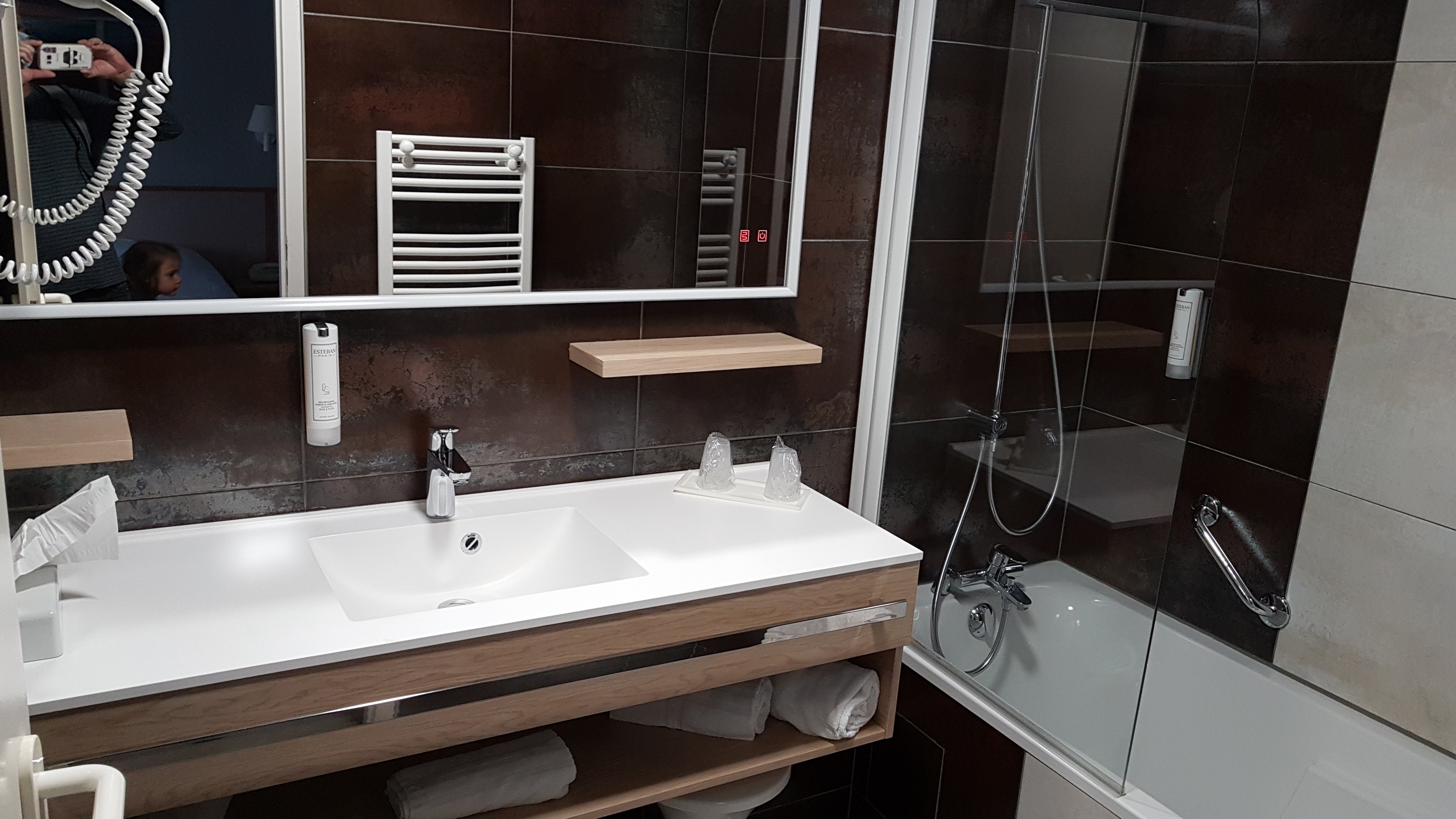 Hotel Larc En Ciel-浴室