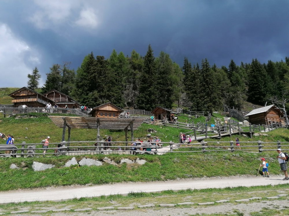 Funivia Sesto Monte Elmo景点图片