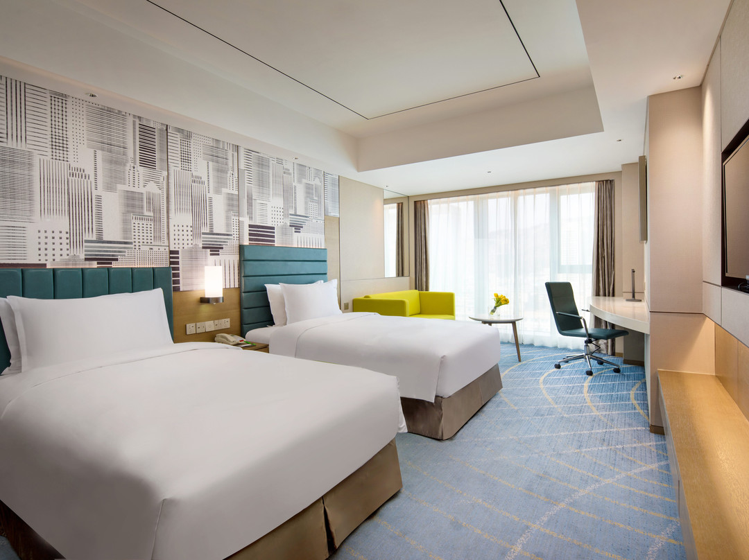 兰州中心套房假日酒店