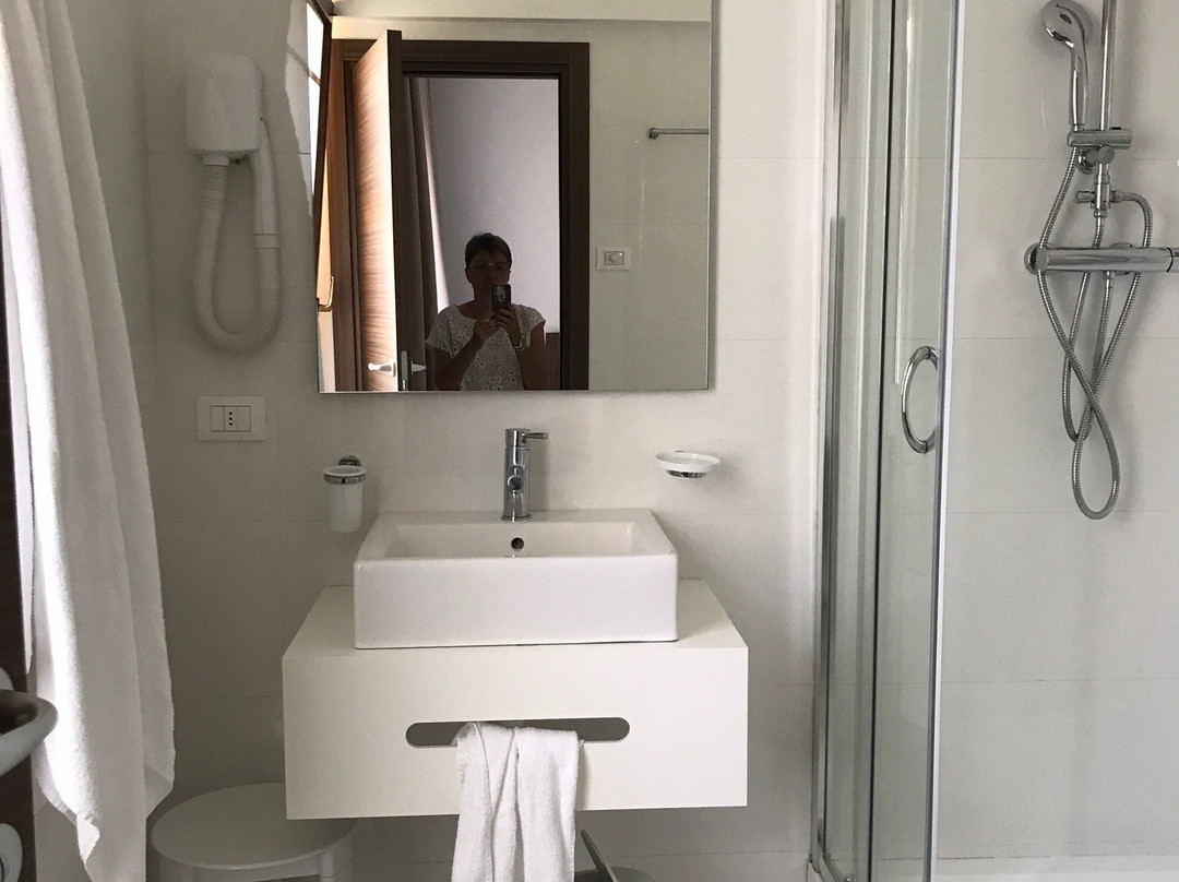 德阿尔皮旅馆主图