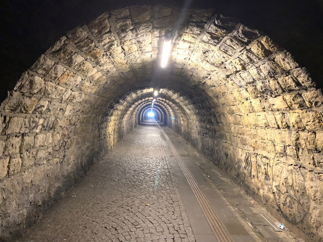 Varagel Tunnel景点图片