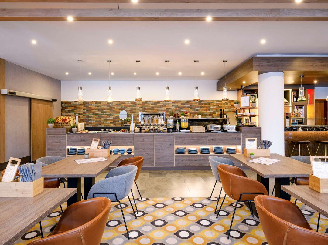 斯图加特格林根美居酒店主图