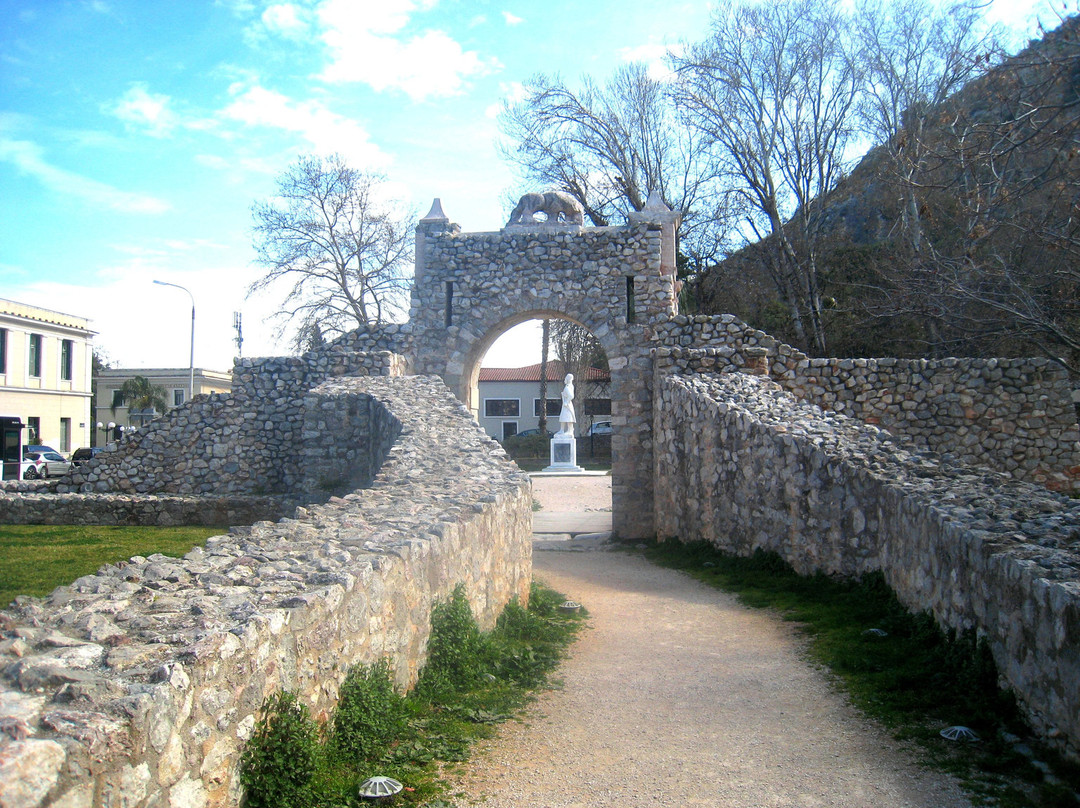 Land Gate-纳夫普利翁必去景点