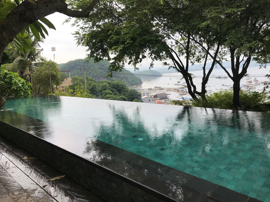 Bayview Gardens Hotel主图