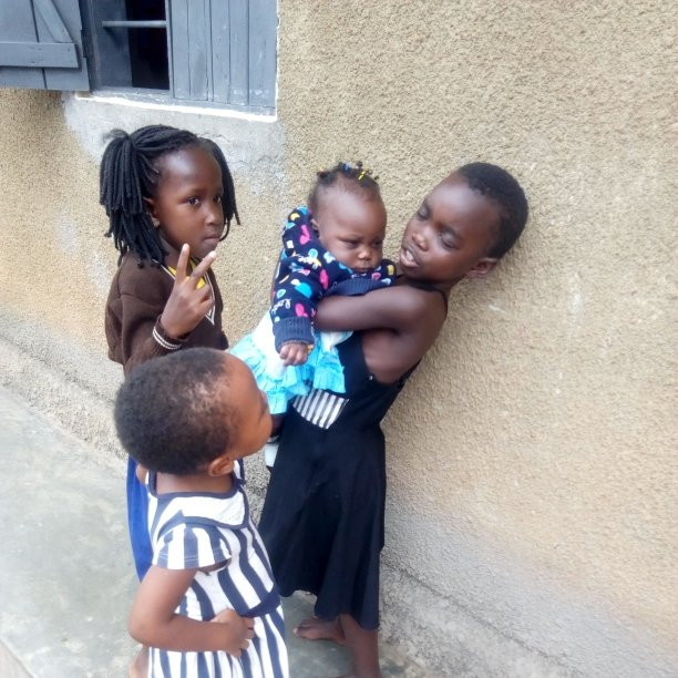 ENCHANTED UGANDA SAFARIS-Fort Portal必去景点