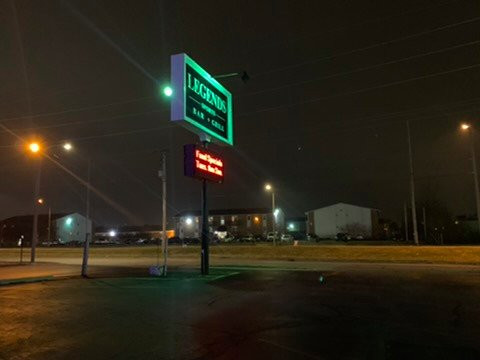 Legends Sports Bar and Grill-布卢明顿必去景点