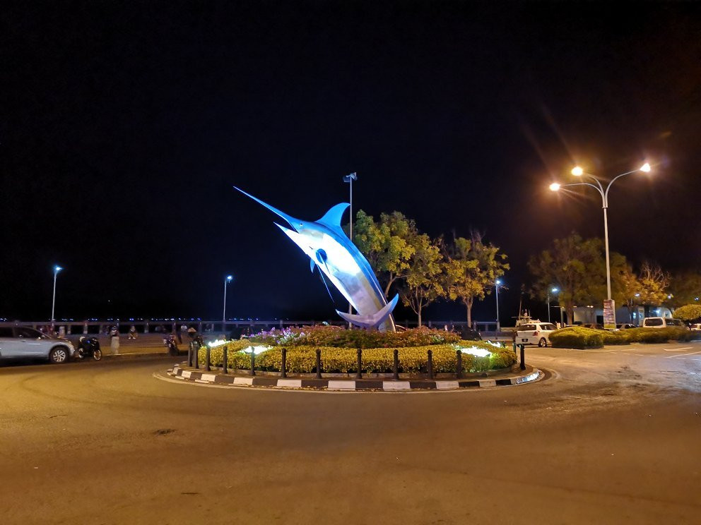 Marlin Statue景点图片