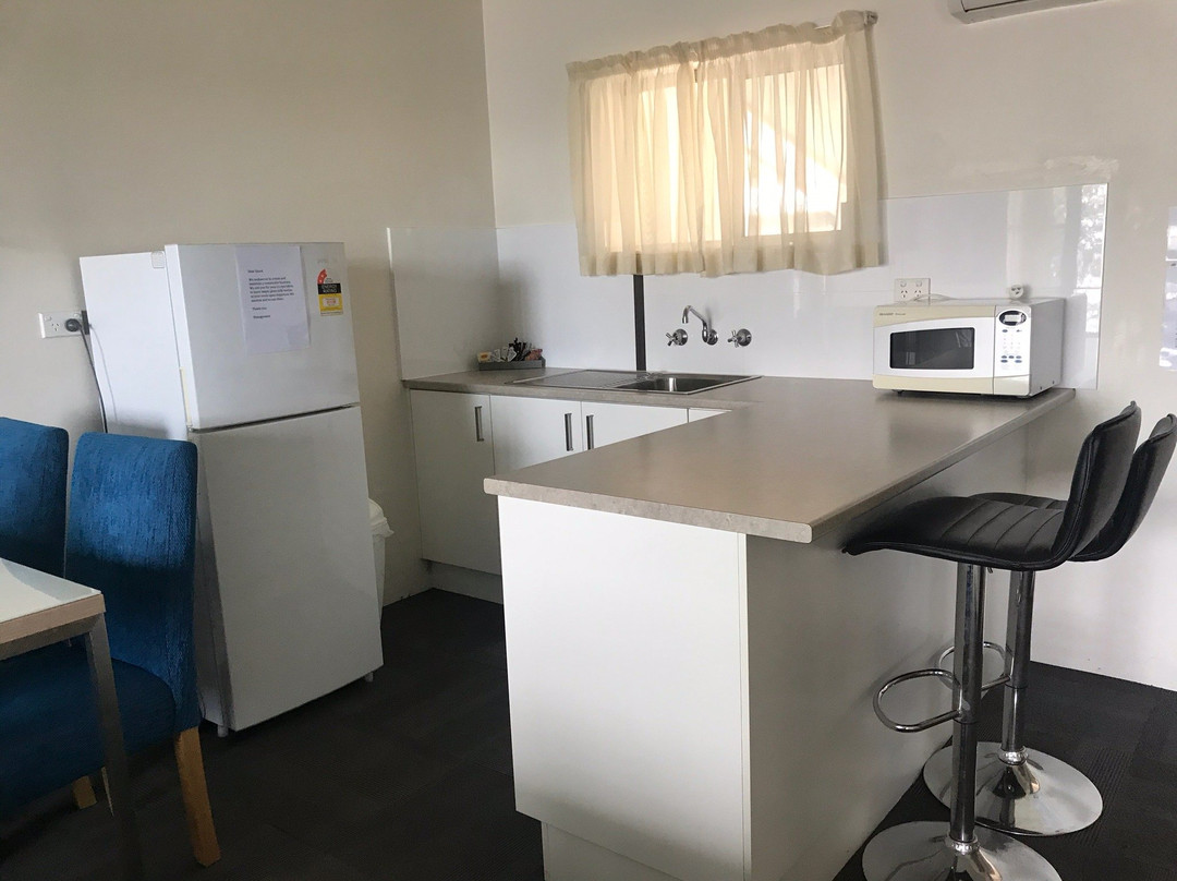 Zorba Waterfront Motel主图