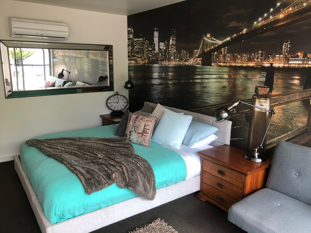 洛恩湾景舒适酒店主图