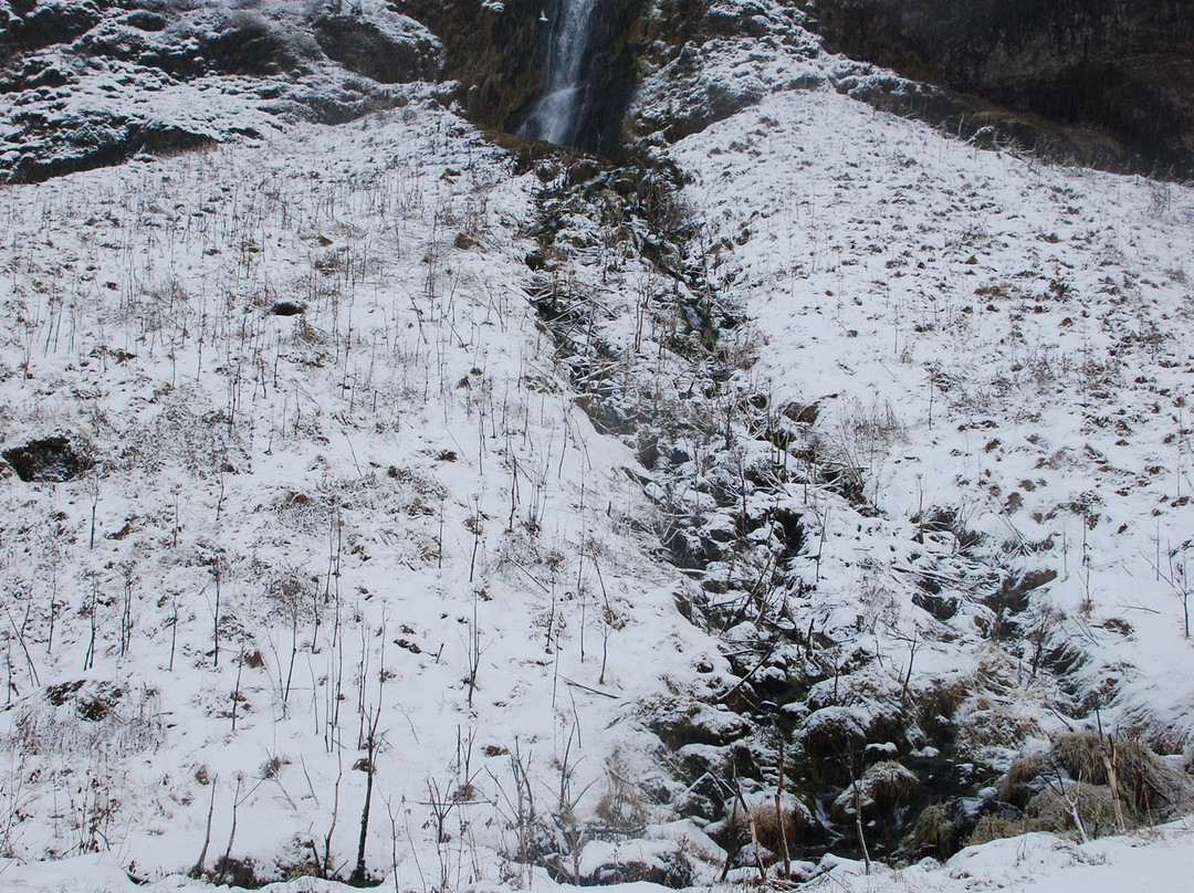 Seljalandsfoss-霍尔斯沃德吕尔镇必去景点