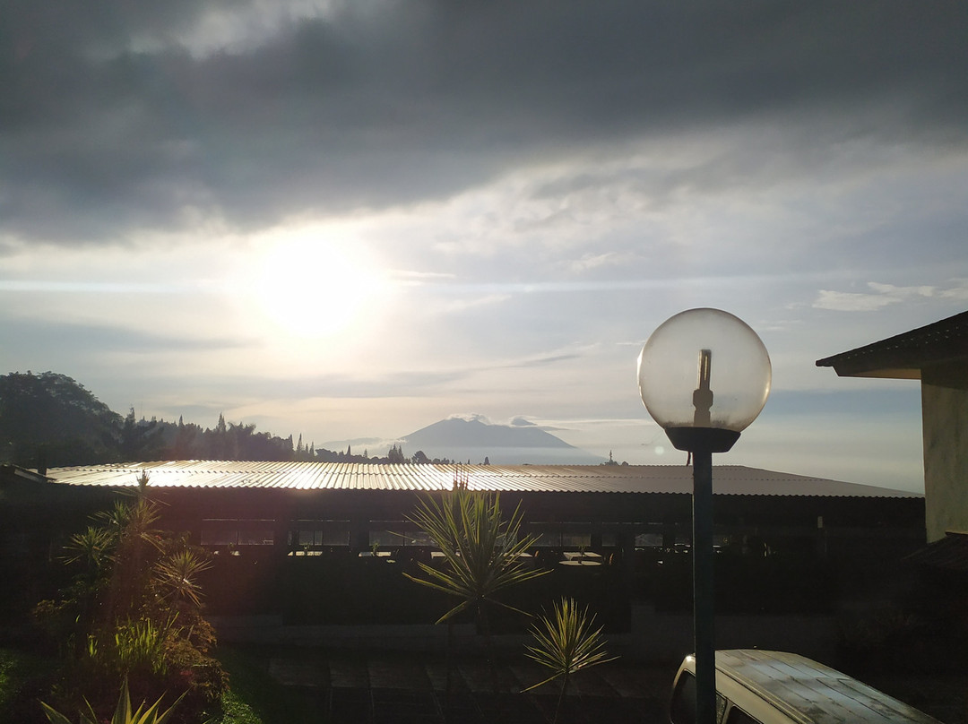 The Jayakarta Inn & Villas Cisarua, Mountain Resort & Spa主图