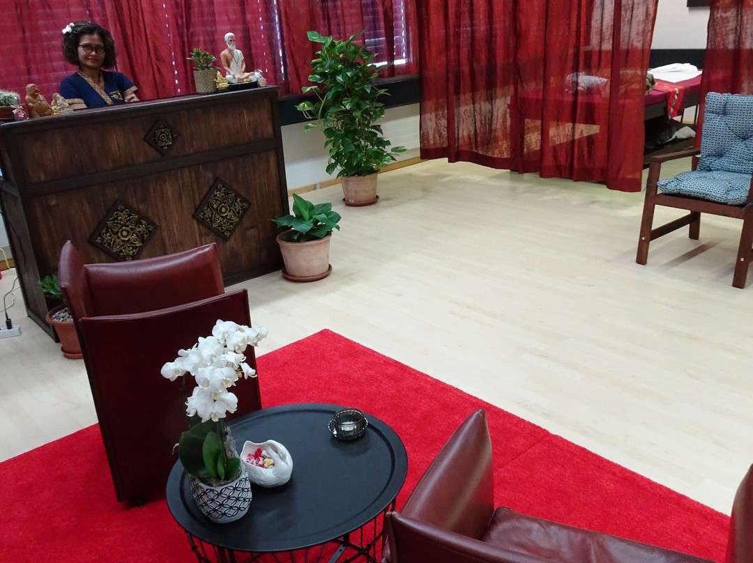 Navamon Wellness-Rotkreuz必去景点