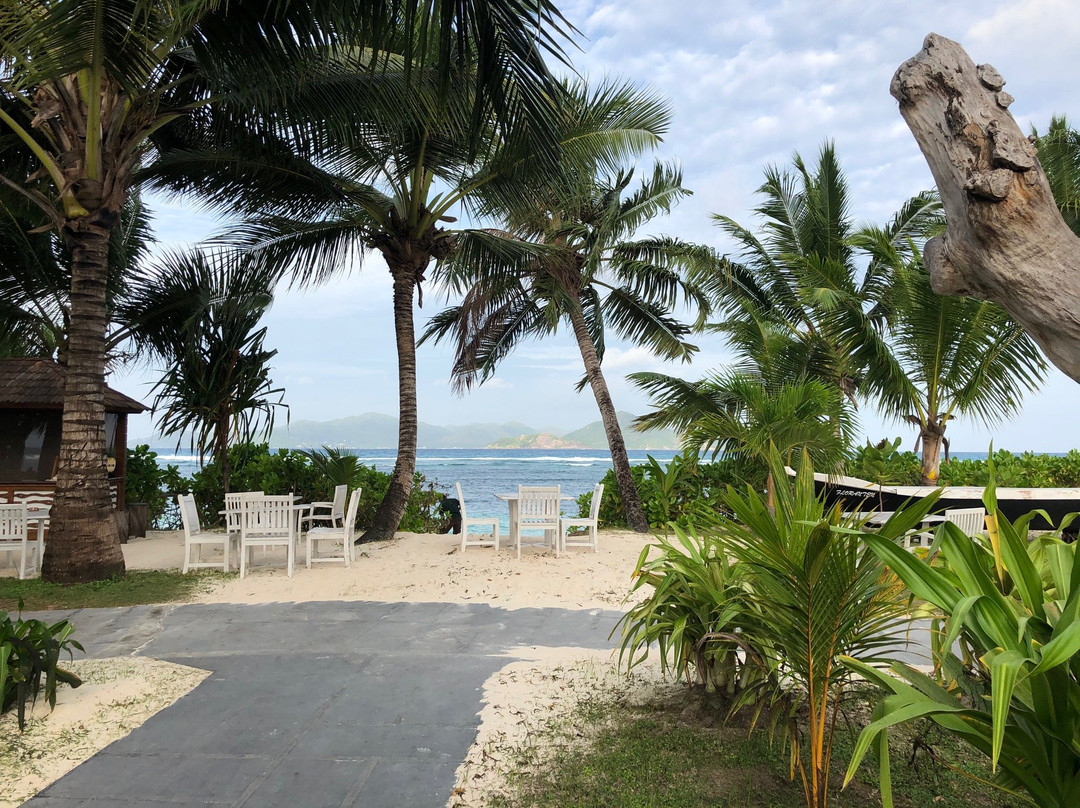 拉迪格岛旅馆主图