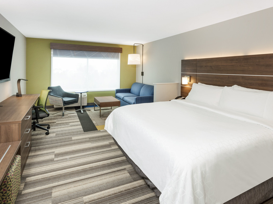 Holiday Inn Express & Suites Hudson I-94 By IHG主图