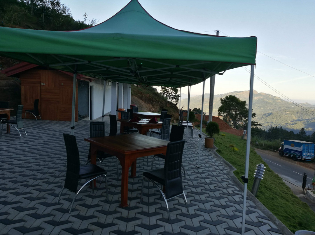 Nature First Hotel主图