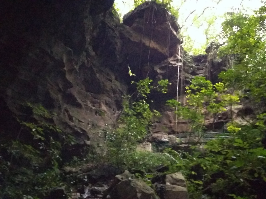 Caves Mantetzulel景点图片